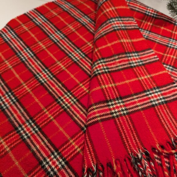 V. FRAAS the Scarf Company Vintage Red Tartan Plaid Cashmink Scarf - Picture 3 of 4